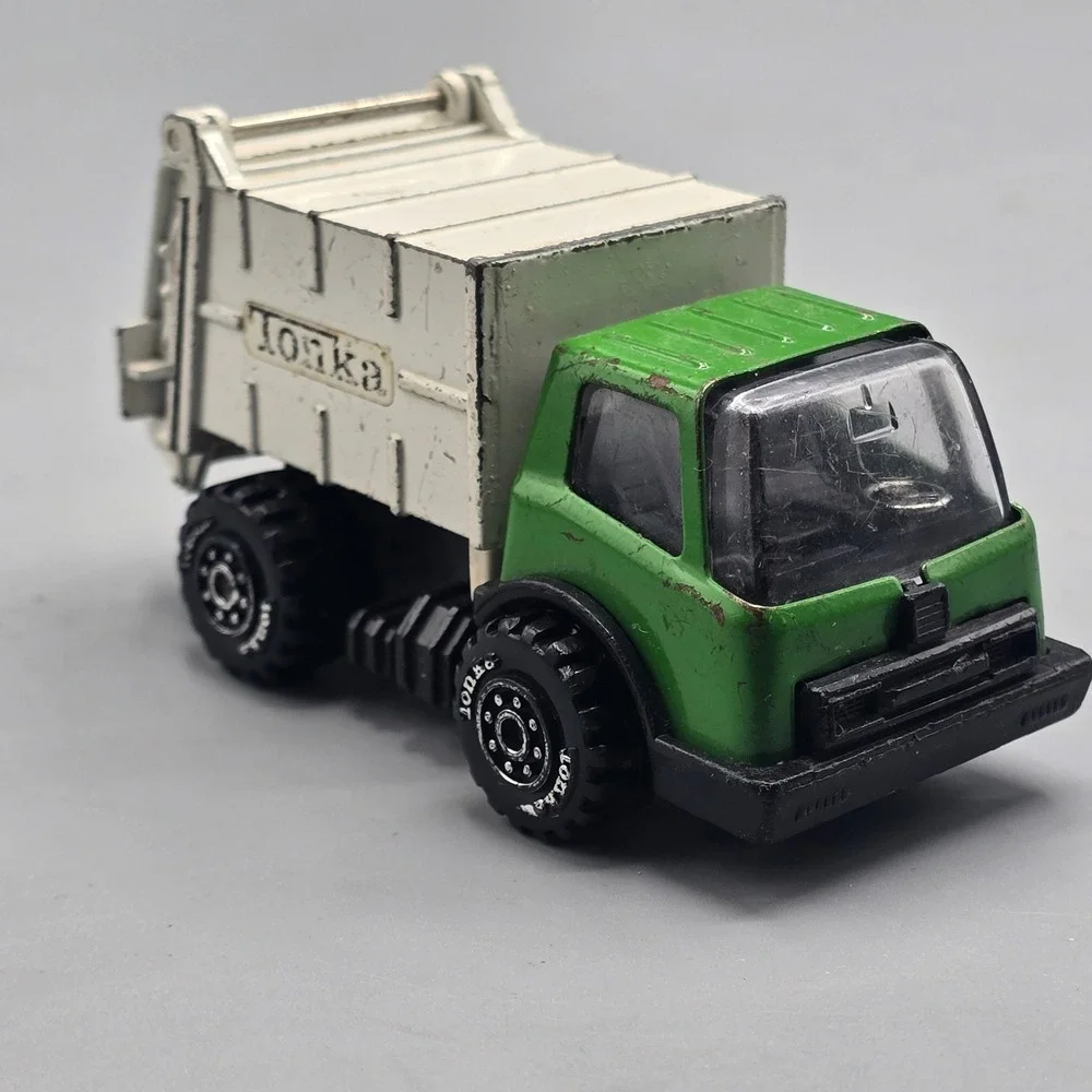 Vintage Tonka Diecast Garbage Truck Green White Made in Japan Toy Vehicle